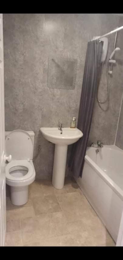 Red Lion Hotel Tredegar المظهر الخارجي الصورة