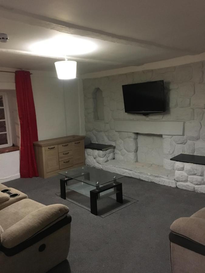 Red Lion Hotel Tredegar المظهر الخارجي الصورة